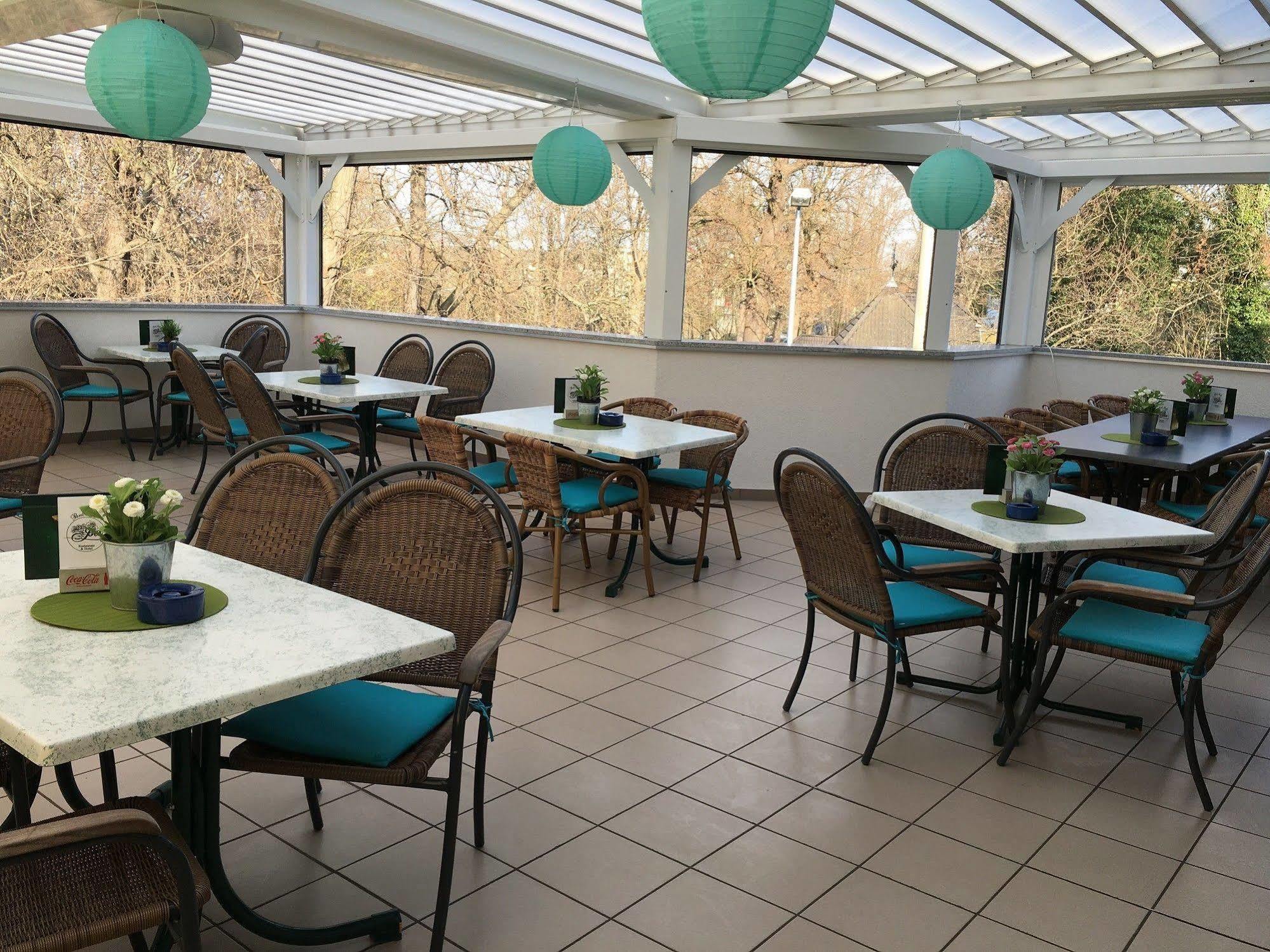 Hotel & Restaurant Park Cafe Isa Érfurt Exterior foto